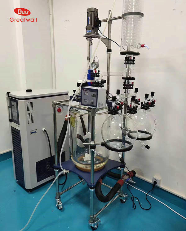 實驗室雙層過濾玻璃反應(yīng)釜詳細(xì)介紹